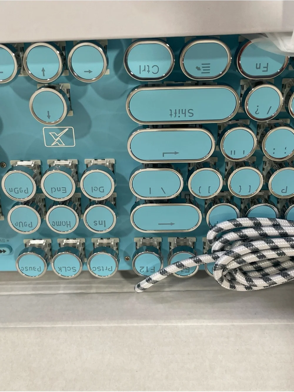 Silver & Blue Retro Round Key USB Keyboard